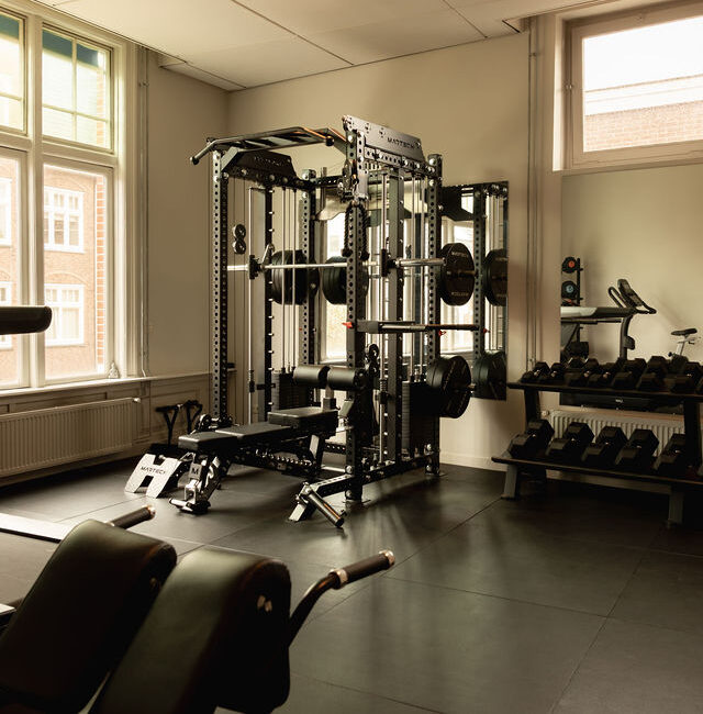 Het BodyMind Lab met krachtrek en vrije gewichten